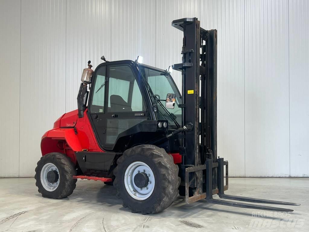 Manitou M30-4 Rough Terrain Trucks