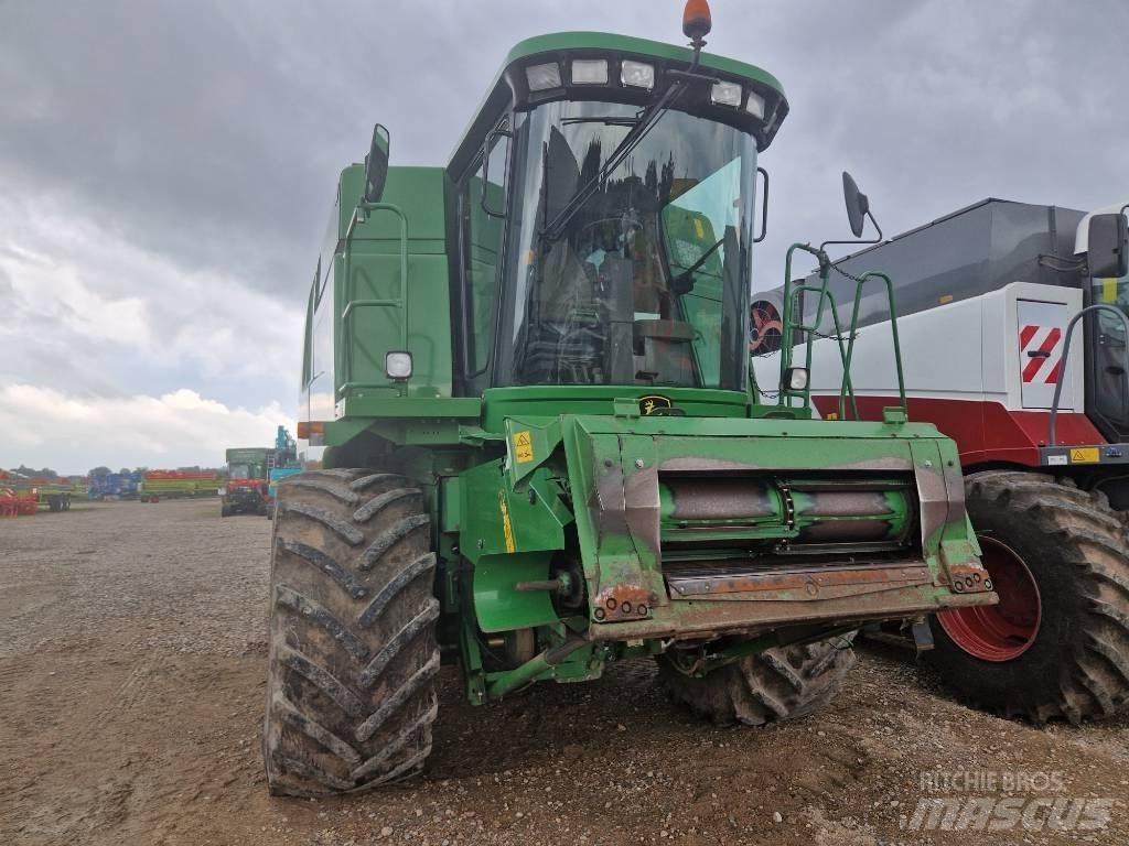 John Deere 9540 WTS Combine Harvesters