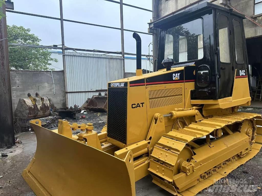 CAT D 4 C Crawler dozers