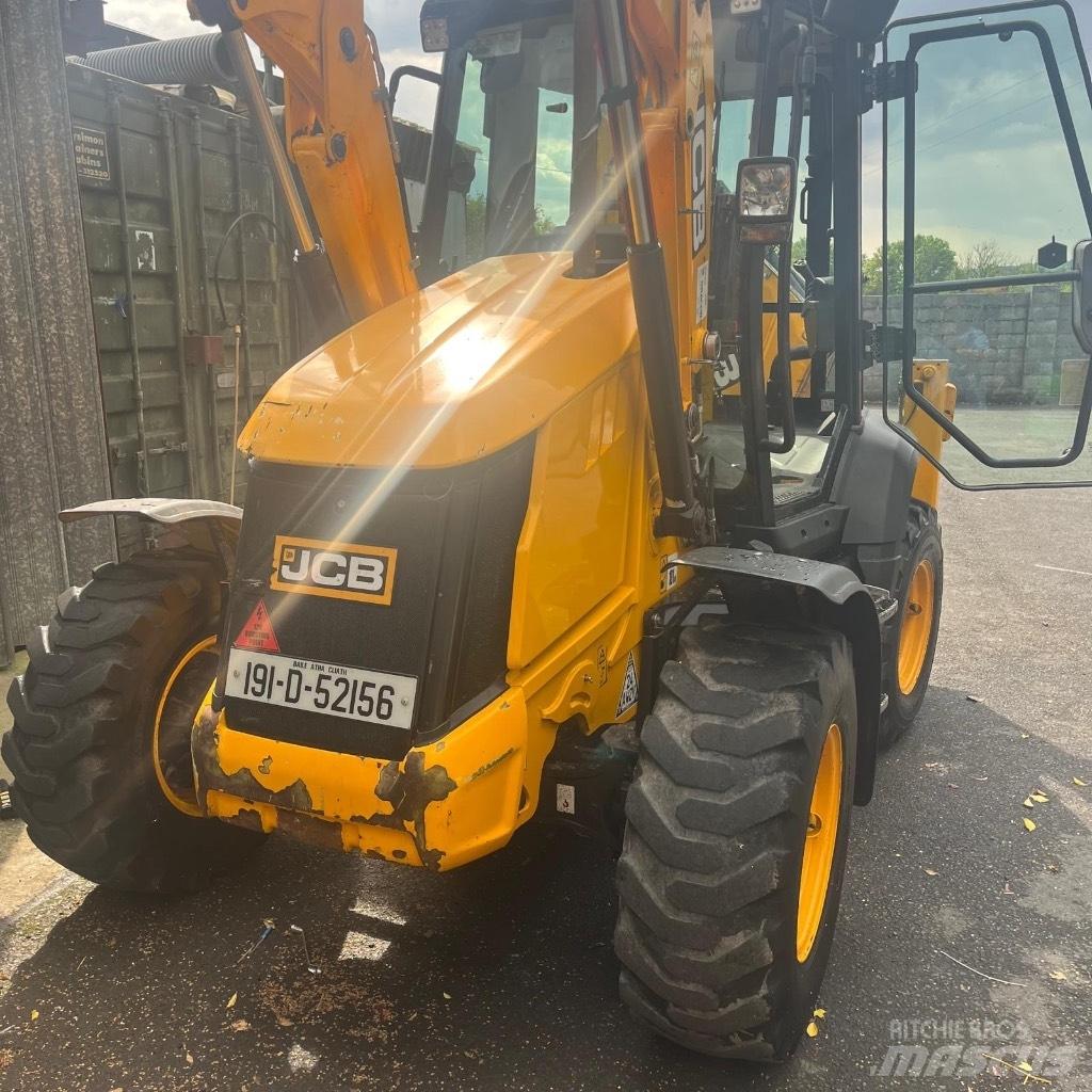 JCB 3CX Compact Backhoe Loaders