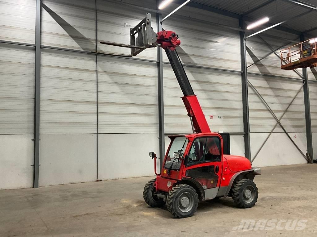 JCB 520-40 Telescopic Handlers
