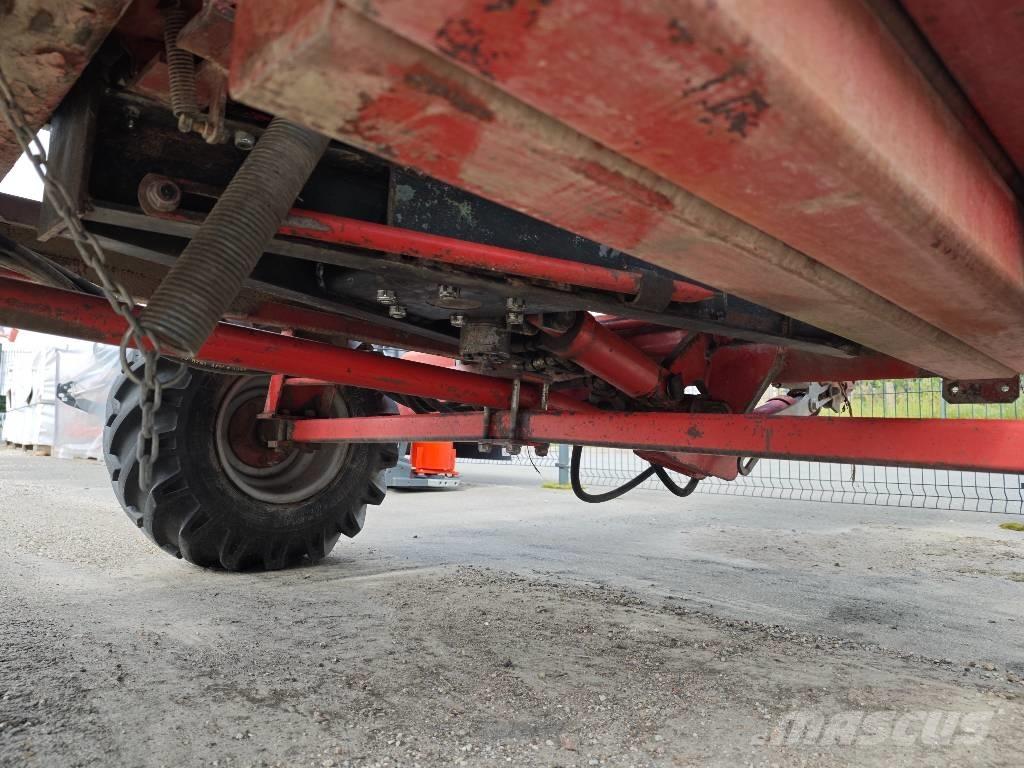 Kverneland UN 7517 Bale Wrappers