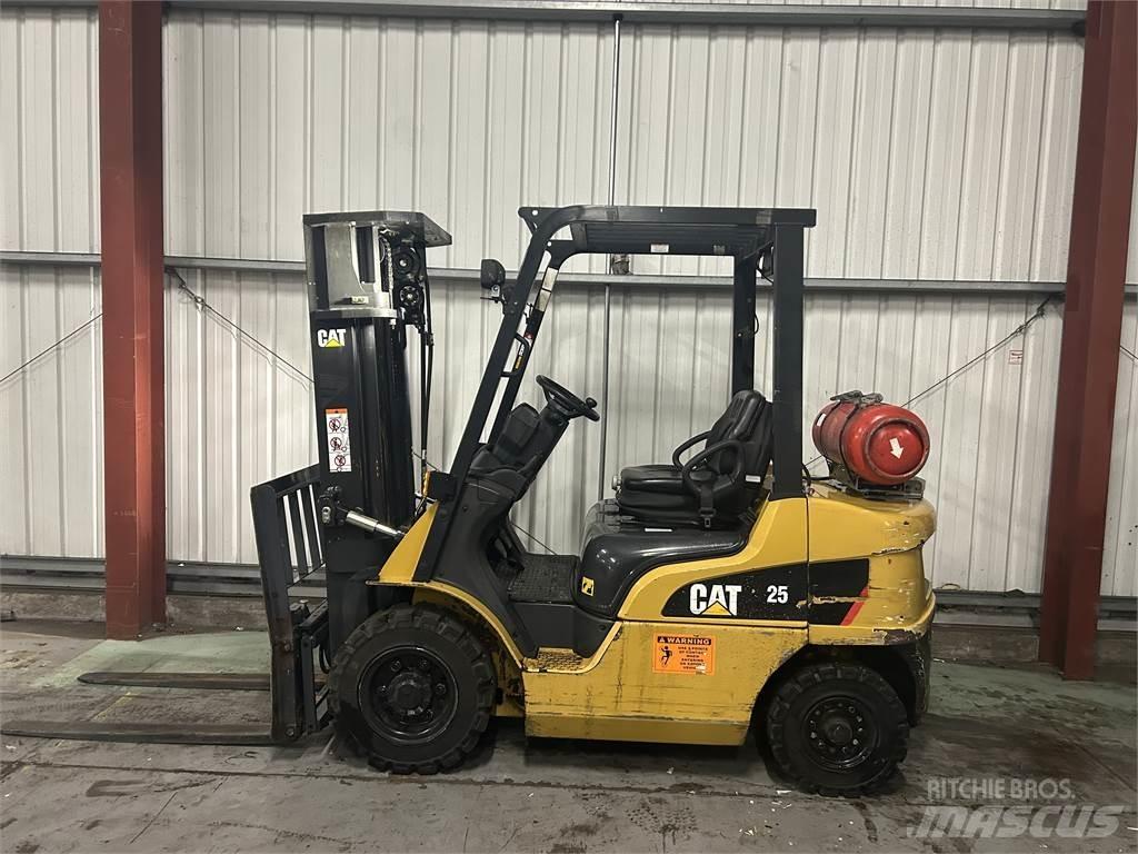 CAT GP25NT LPG trucks