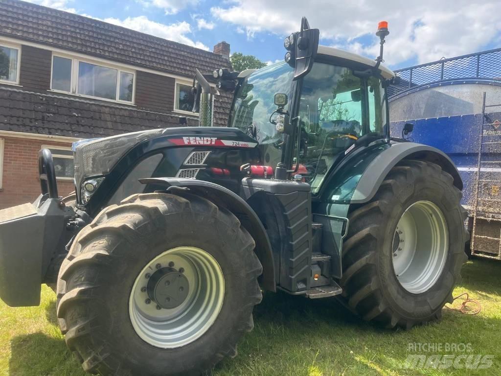 Fendt 724 Profi Plus Tractors