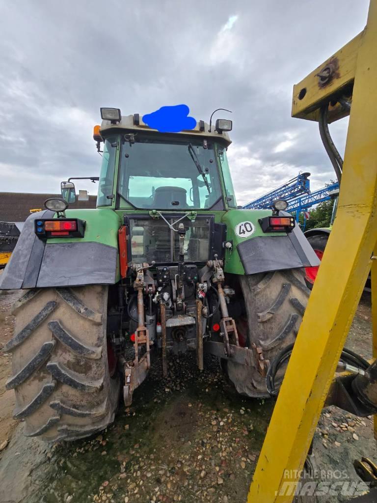 Fendt Favorit 824 Tractors
