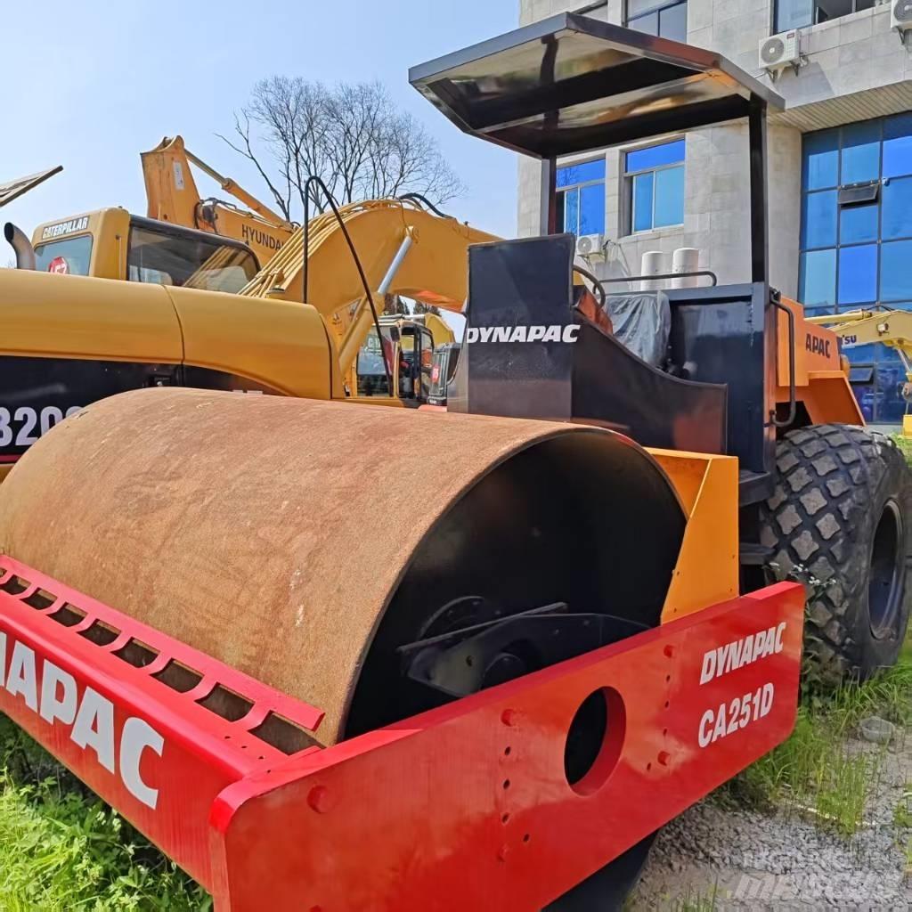 Dynapac CA 251 D Single drum rollers