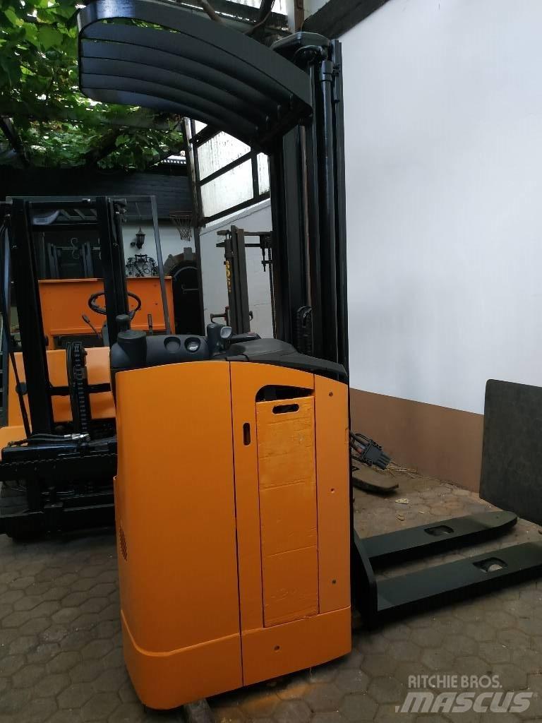 Still Aufsitzstapler Electric Forklifts