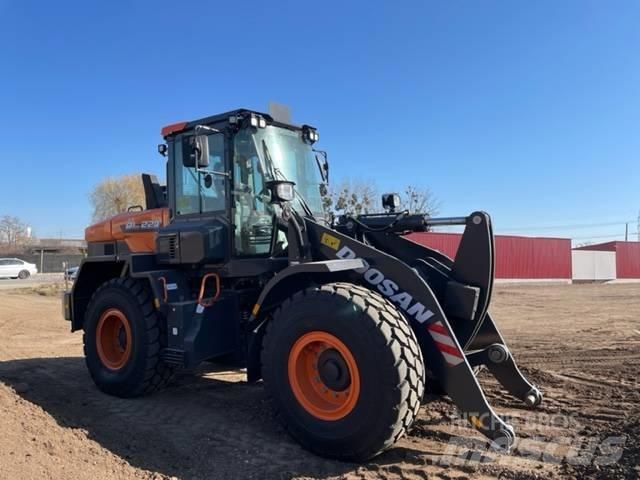 Doosan DL 220 Wheel Loaders