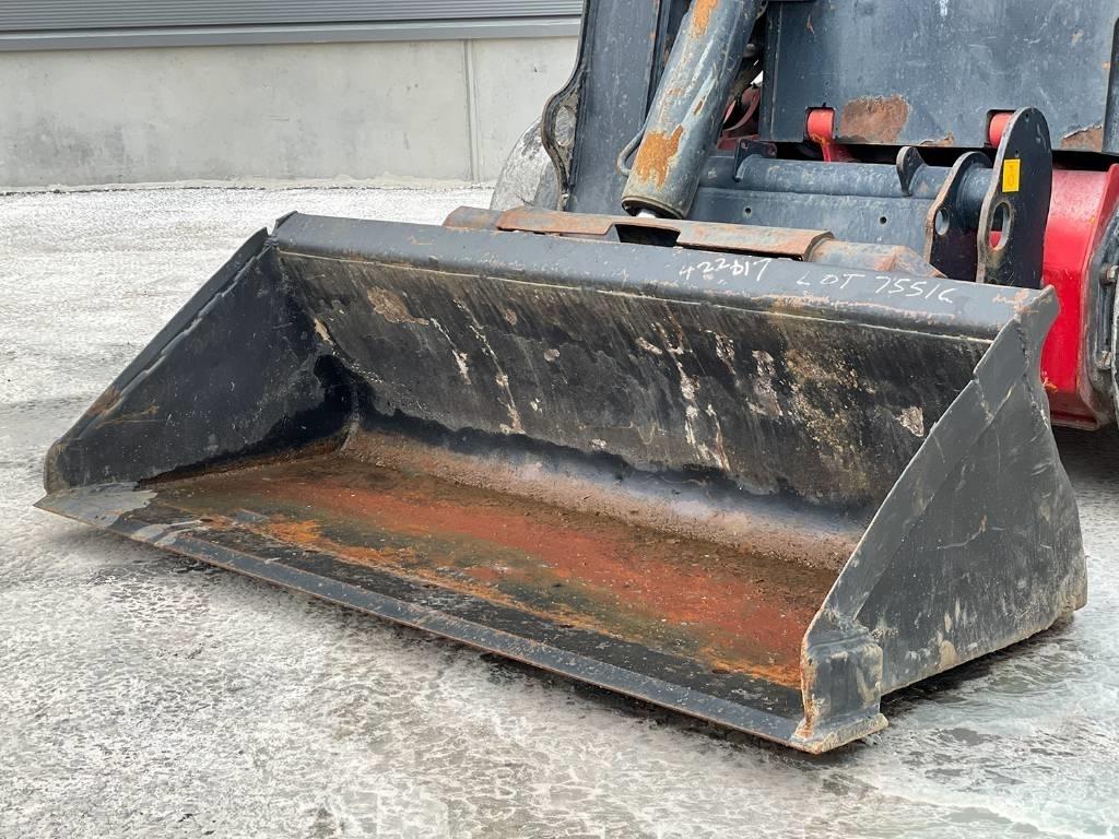 JCB R260 Skid Steer Loaders