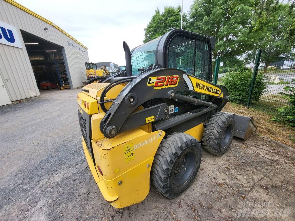 New Holland L218 Skid Steer Loaders