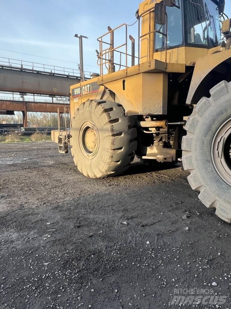CAT 990 Wheel Loaders