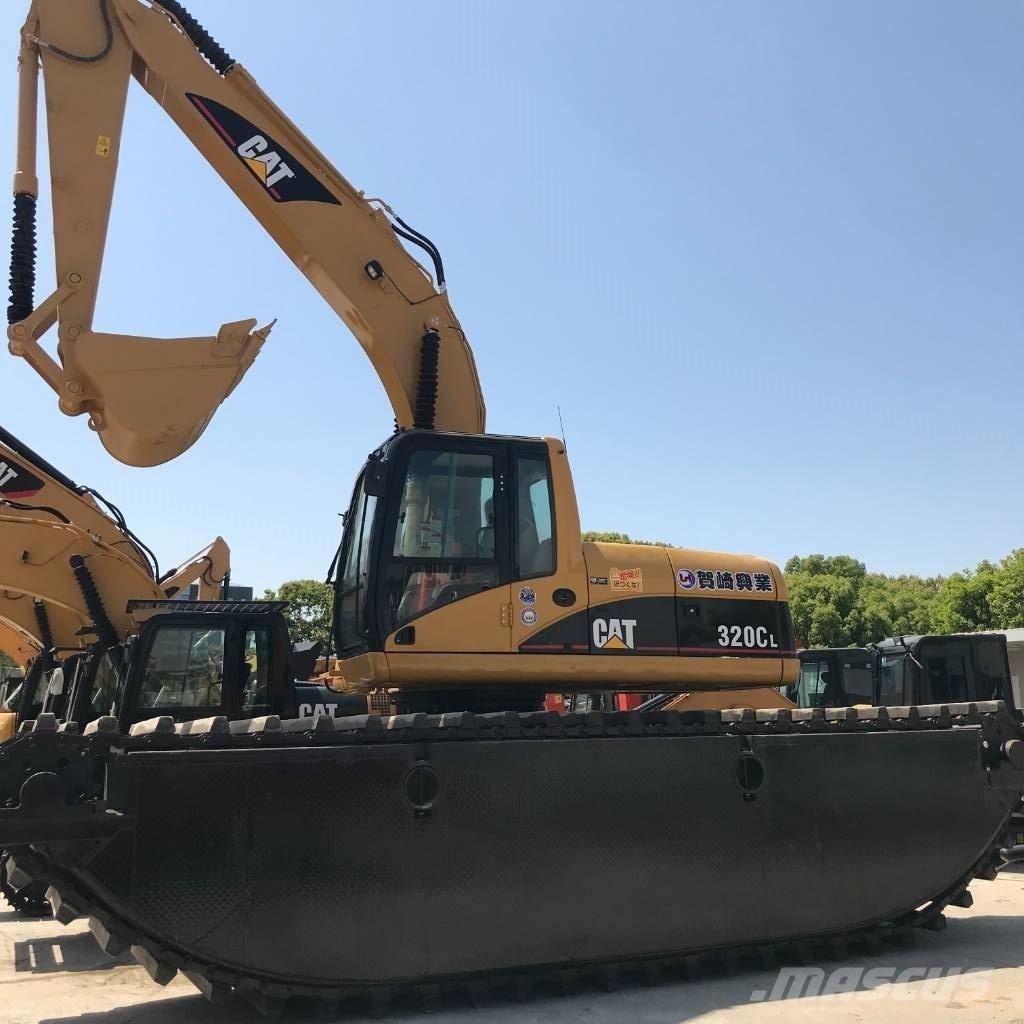 CAT 320 D Amphibious Excavators