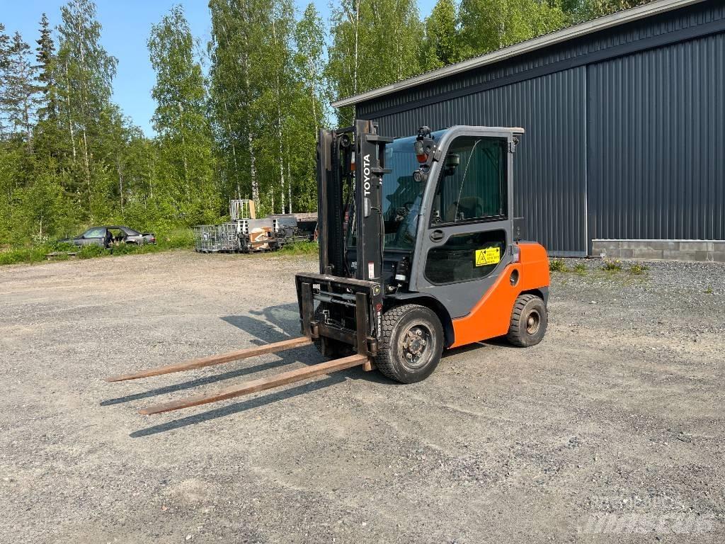 Toyota 52-8 FDF 30 Diesel Forklifts