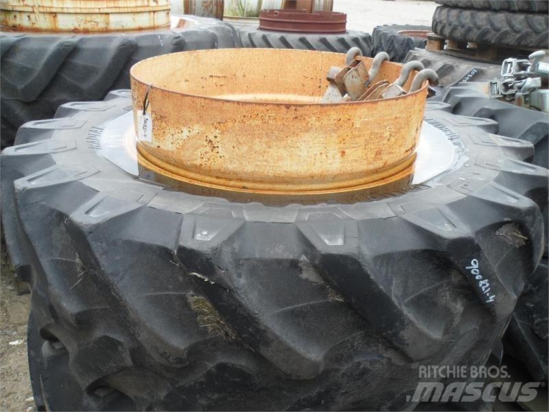  - - - 480/70R30 30" Tires, wheels and rims