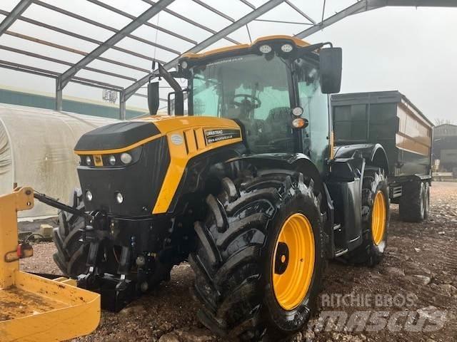 JCB Fastrac 4220 Tractors