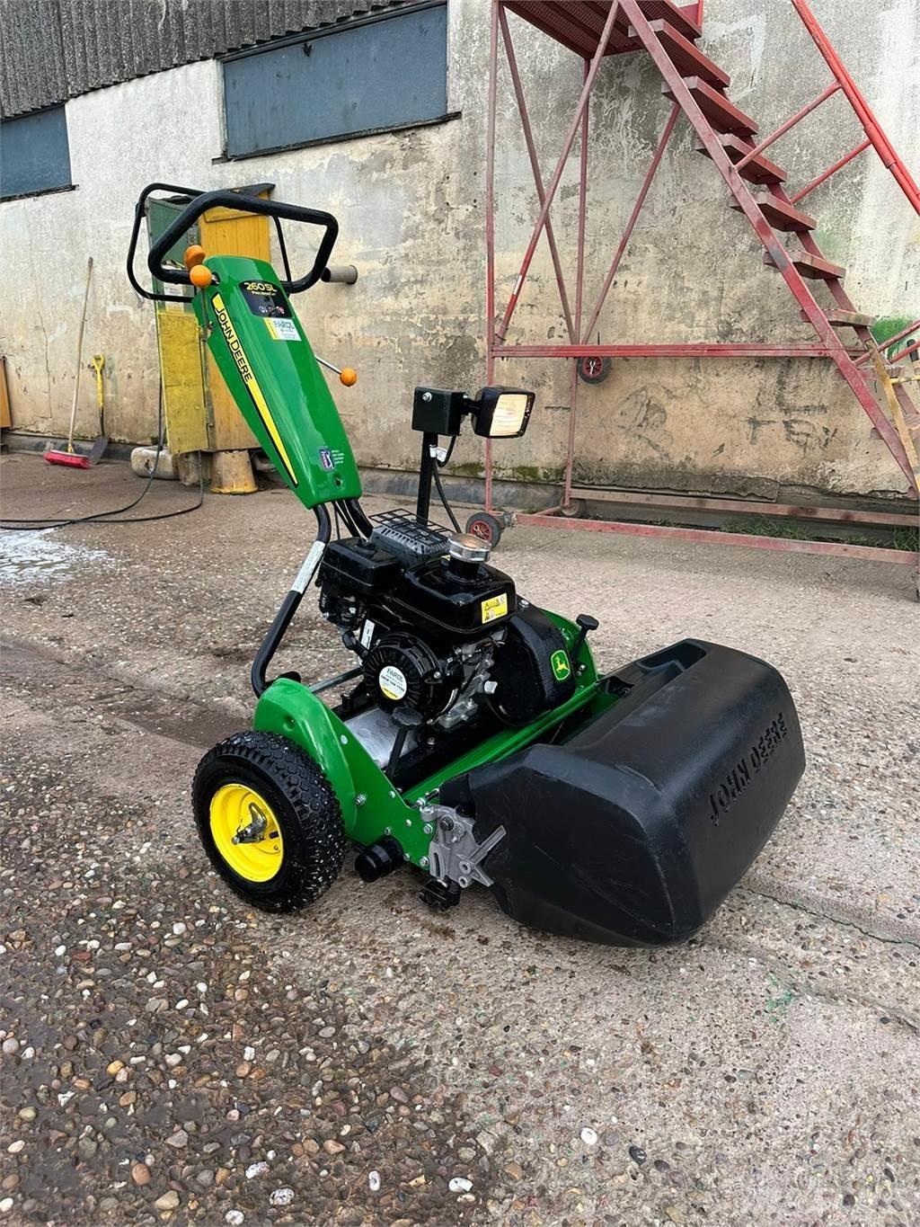 John Deere 260SL Walk-behind mowers