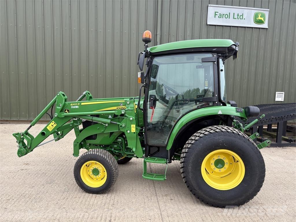John Deere 4066R Compact tractors