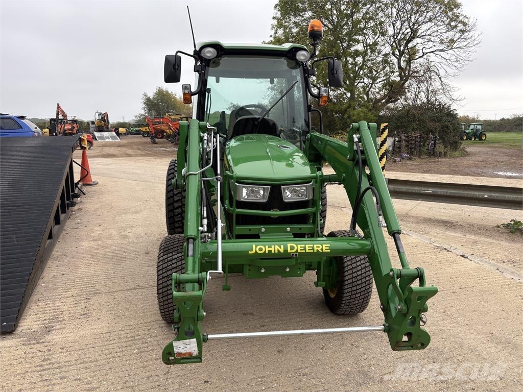 John Deere 4066R Compact tractors
