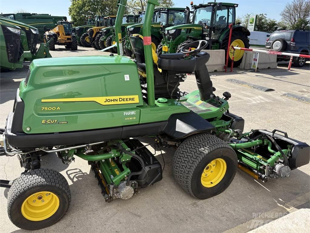 John Deere 7500AE Walk-behind mowers