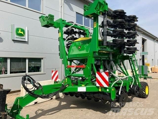 John Deere 750A Farm Drills
