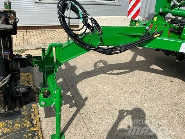 John Deere 750A Farm Drills