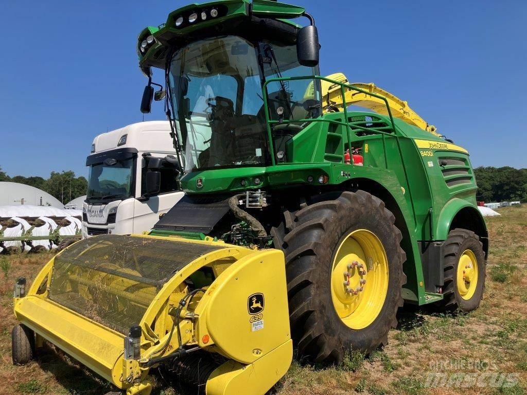 John Deere 8400i Foragers