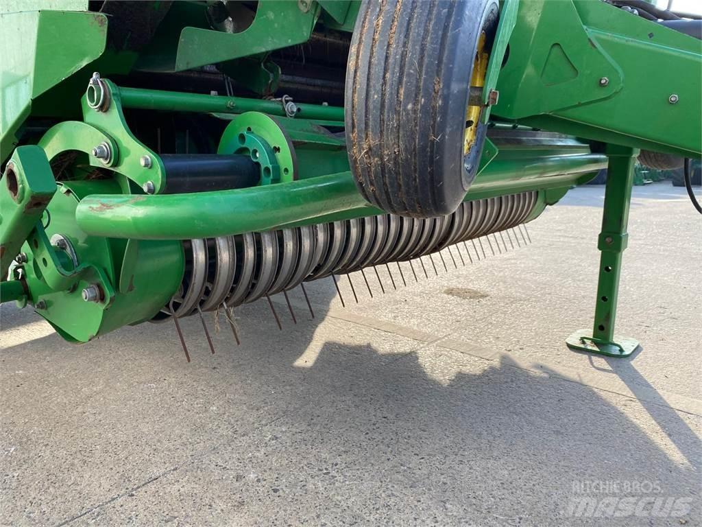 John Deere 960 Square Balers