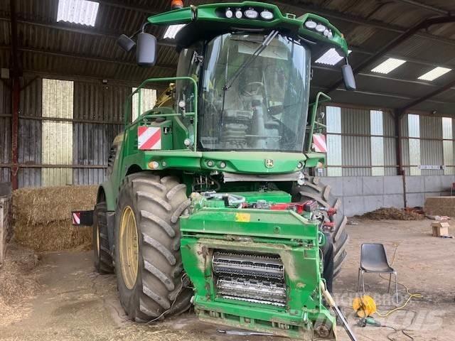John Deere 9900 Foragers