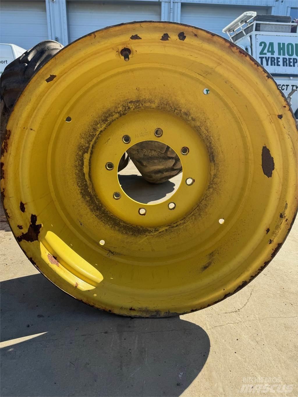 John Deere Example Tires, wheels and rims