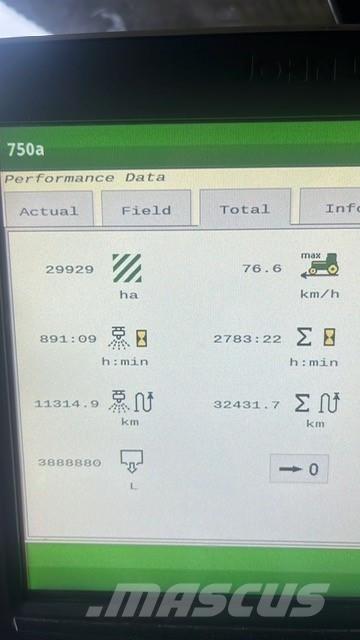 John Deere R952i Self-propelled sprayers