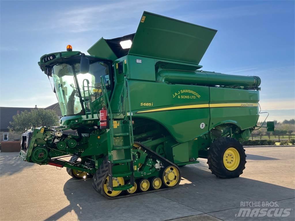 John Deere S685 TM Combine Harvesters