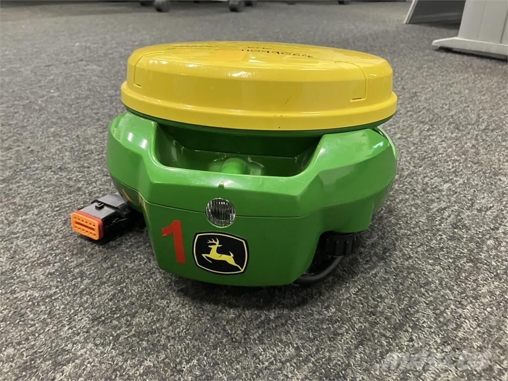 John Deere SF7000 Precision Sowing Machines