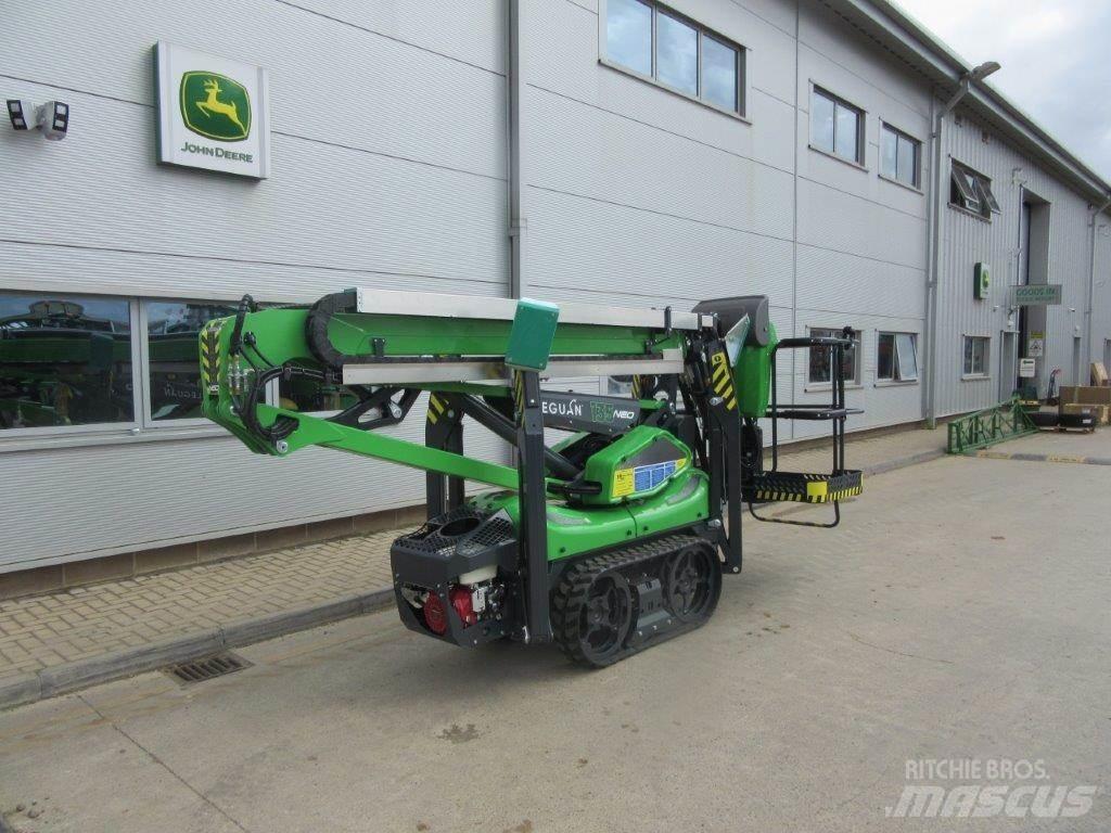 Leguan 135 NEO Telescopic Handlers