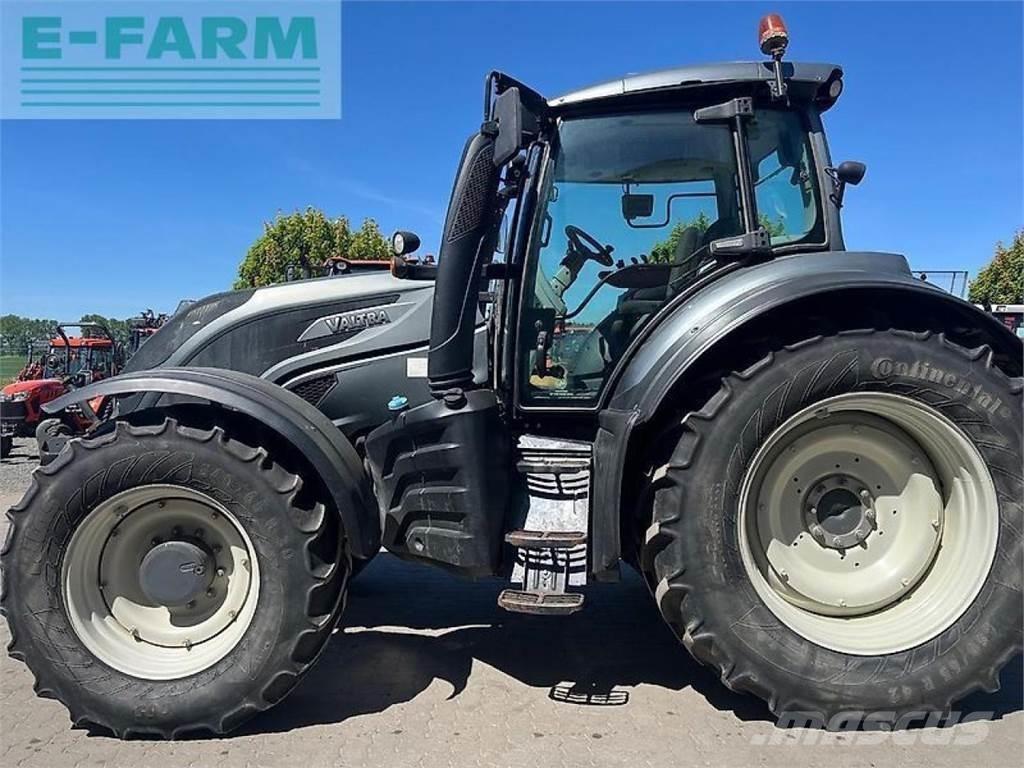 Valtra t174es Tractors