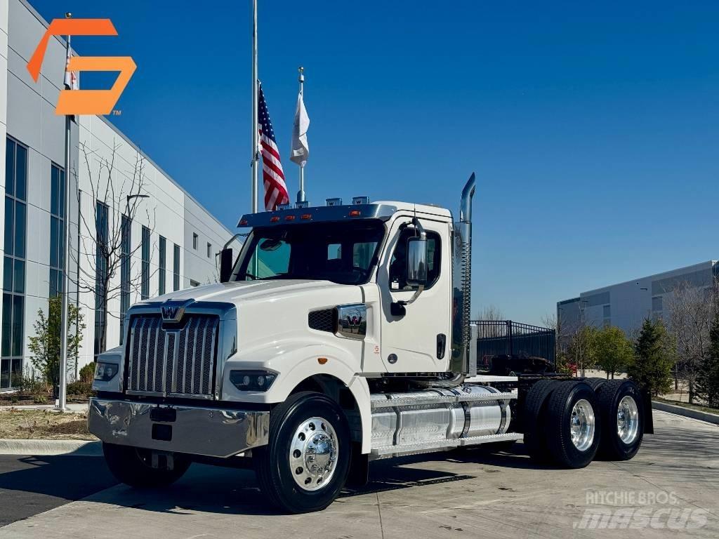 Western Star 49X Conventional Trucks / Tractor Trucks