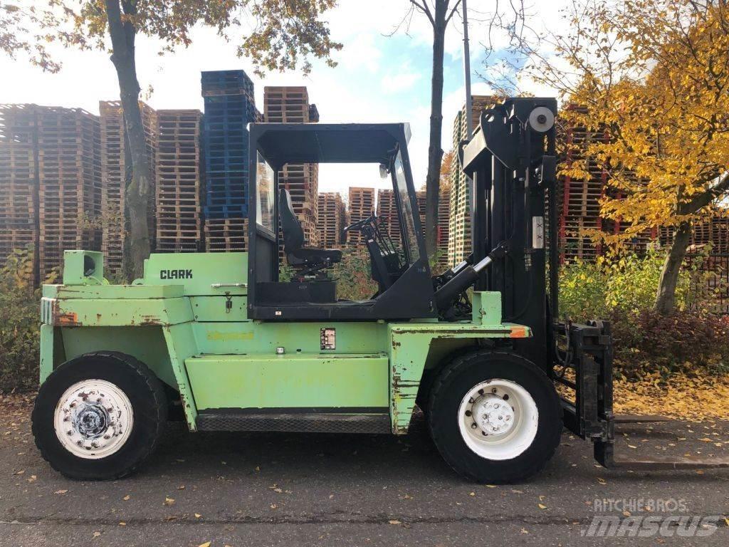 Clark DPL100 Diesel Forklifts