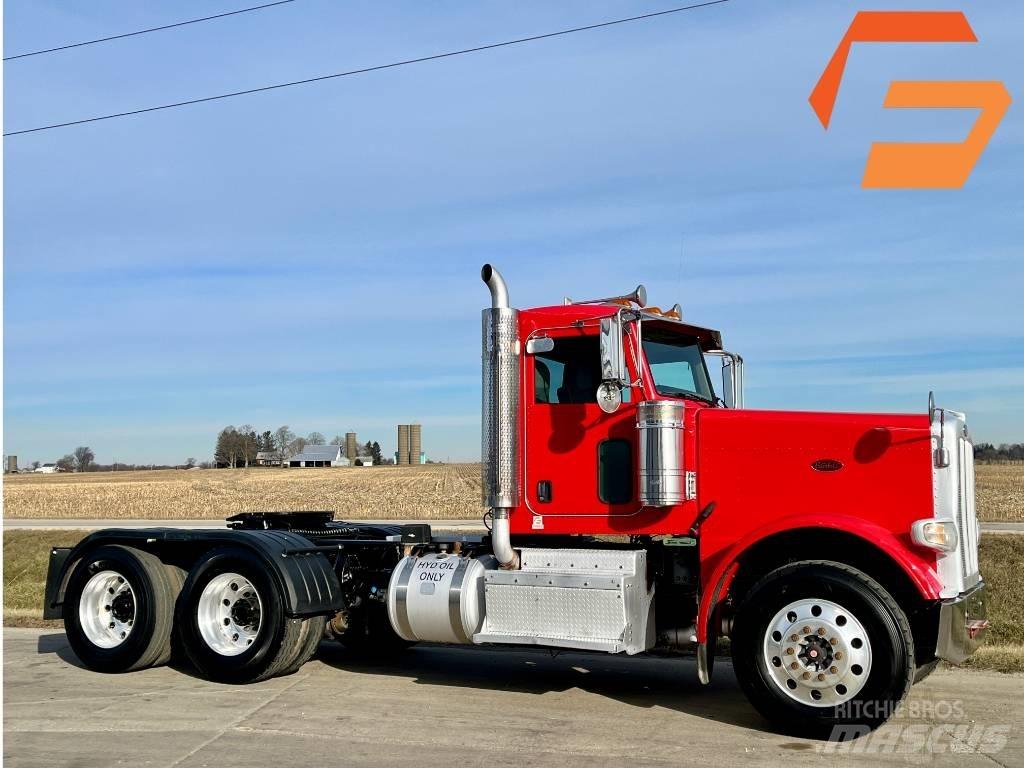 Peterbilt 388 Conventional Trucks / Tractor Trucks