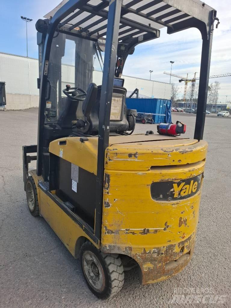Yale ERC 40 VH Electric Forklifts