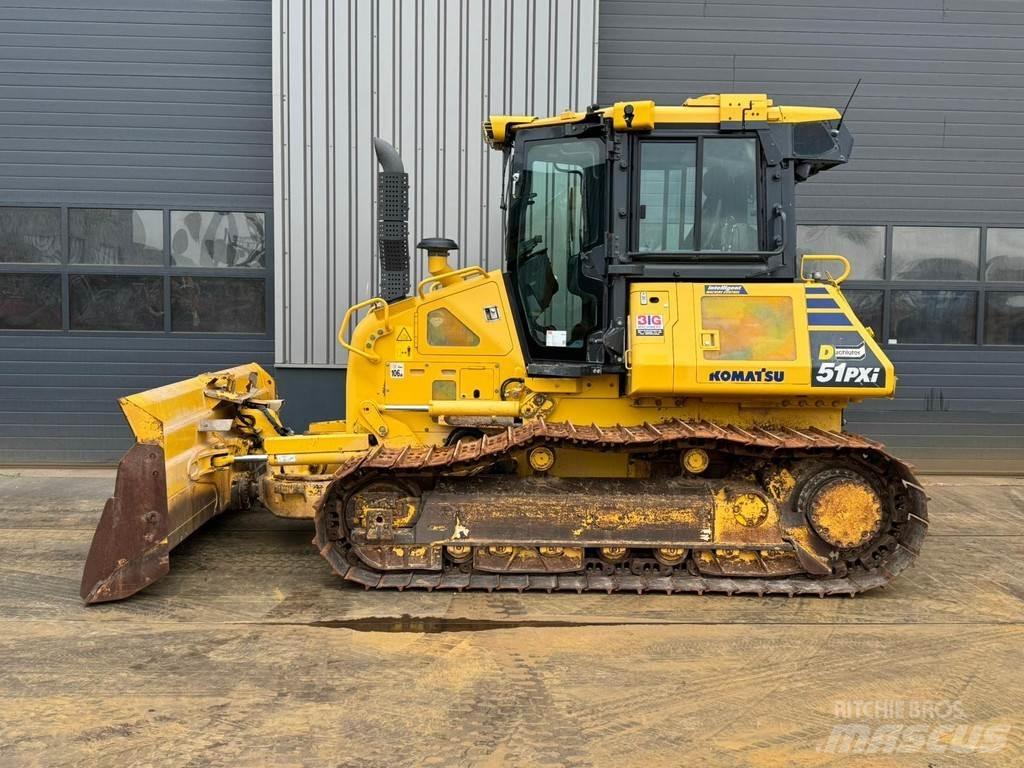 Komatsu D51PXi-24 Crawler dozers