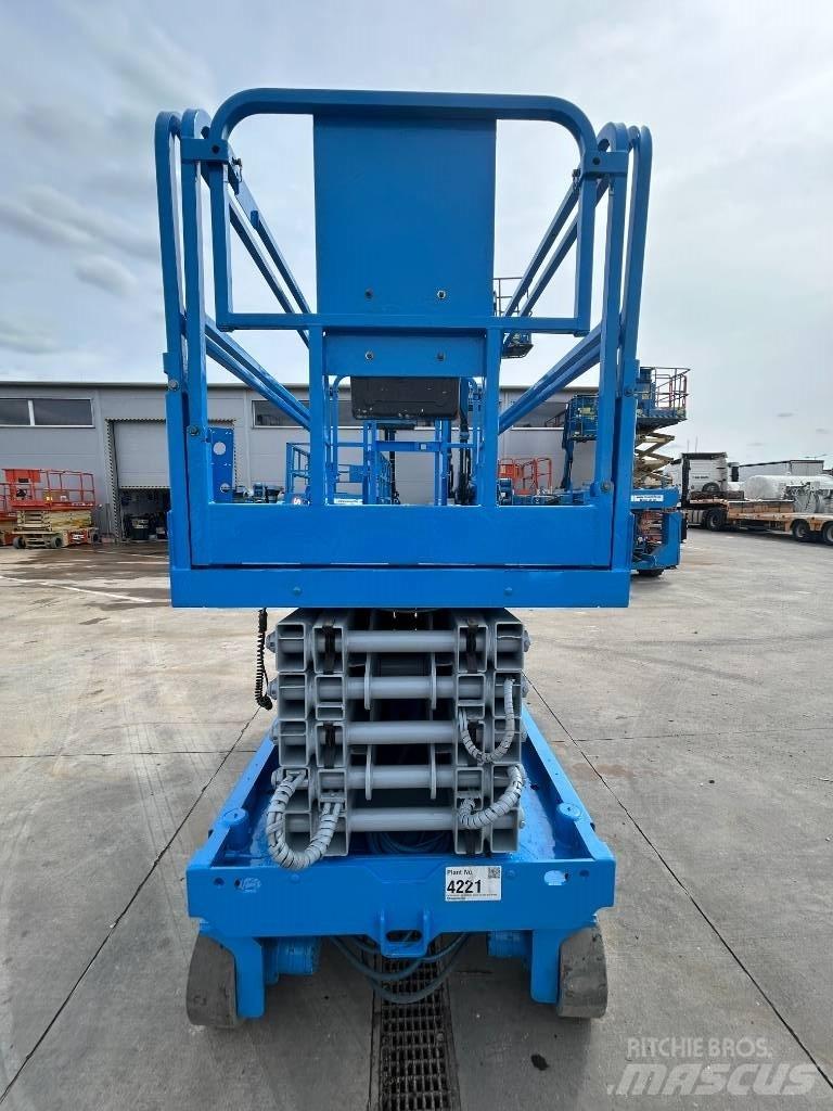 Genie GS 4047 Scissor Lifts