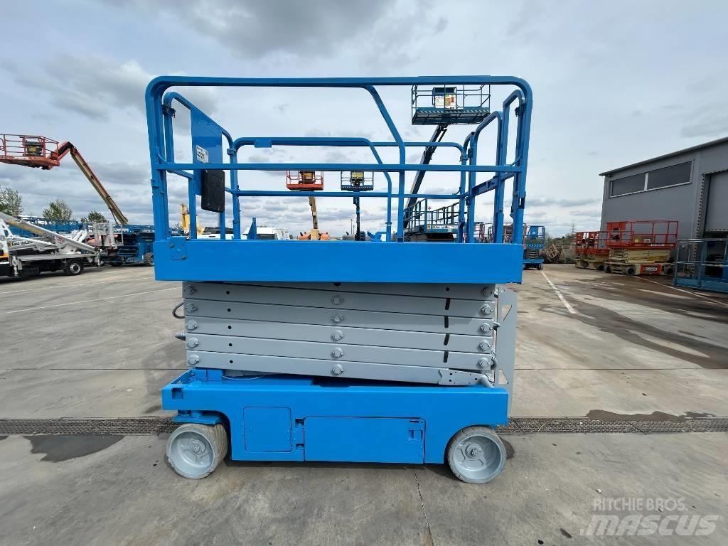 Genie GS 4047 Scissor Lifts
