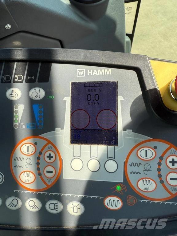 Hamm DV+ 70 VV-S Twin drum rollers