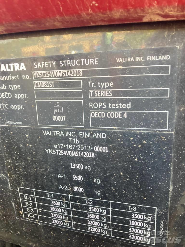 Valtra T 254 V Tractors