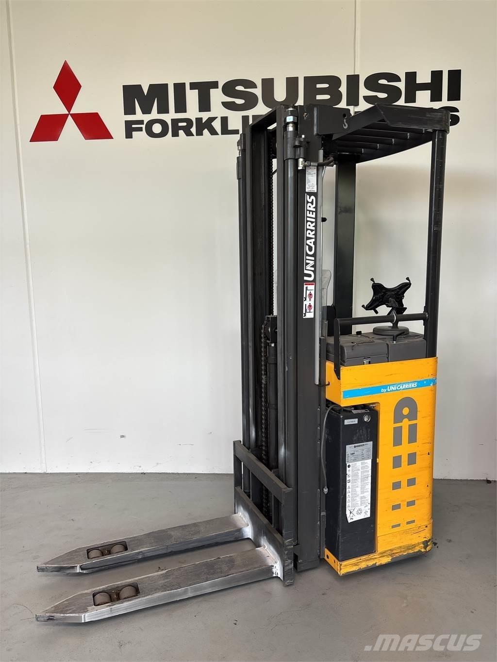 Atlet A160 Self Propelled Stackers