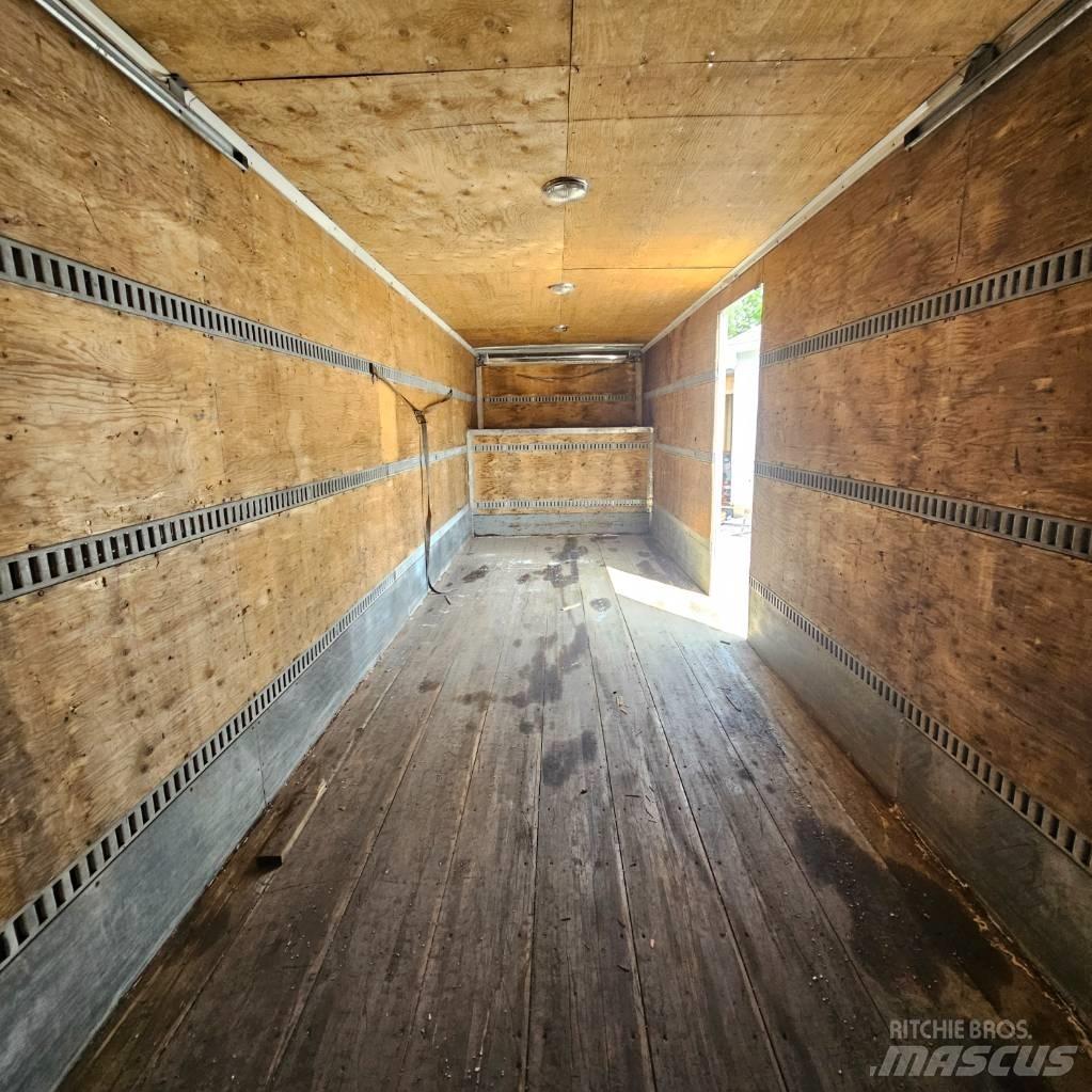 International 4400 Box trucks