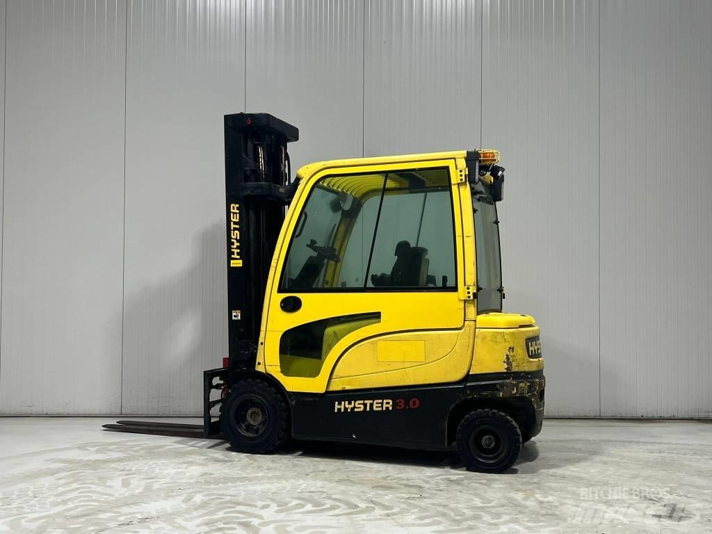Hyster J3.0XN Electric Forklifts