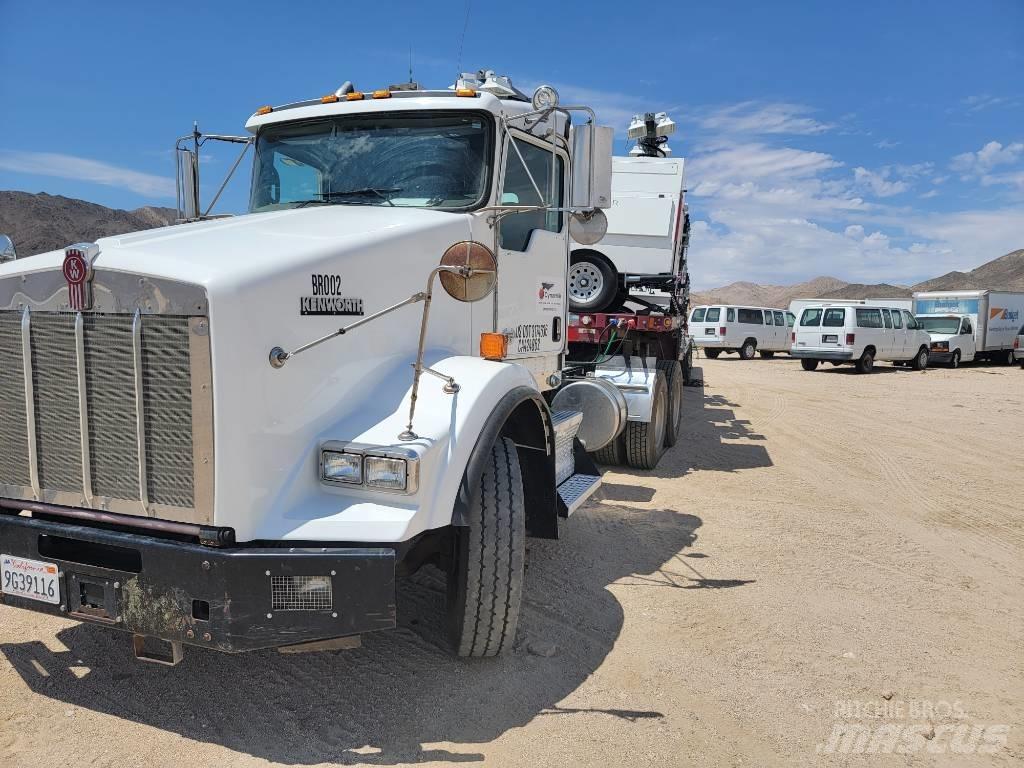 Kenworth T 800 Conventional Trucks / Tractor Trucks