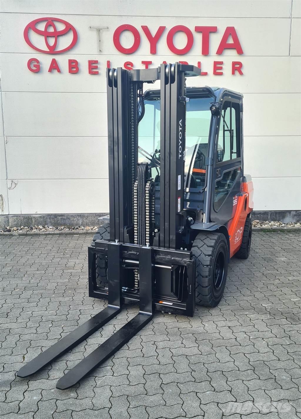 Toyota 52-8FDJF35 Diesel Forklifts