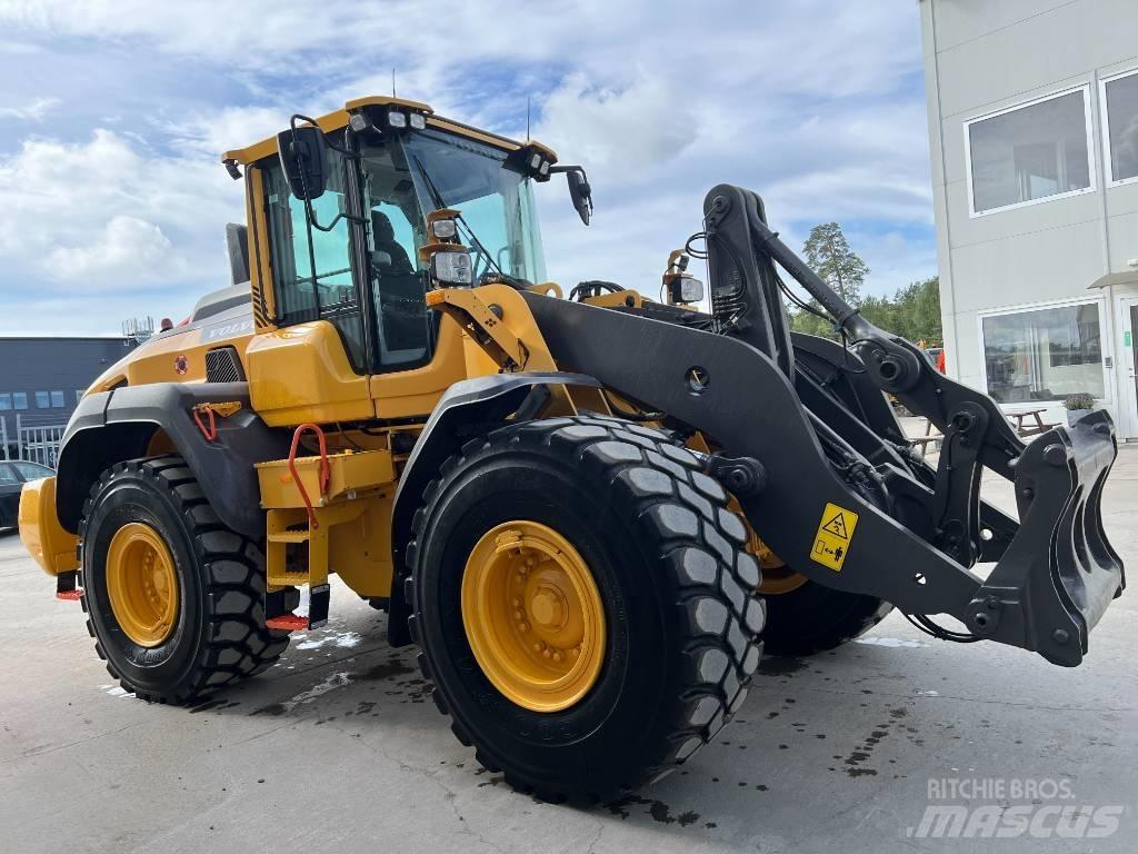 Volvo L110H Wheel Loaders