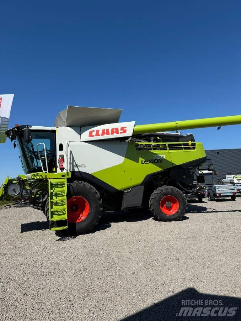 CLAAS Lexion 760 Combine Harvesters